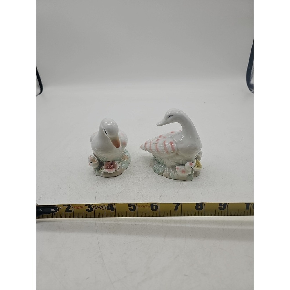 Vintage Mama Duck‎ with Baby Duckling Figurine Set Of 2